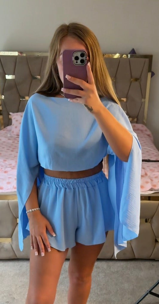 Flo crop drape set
