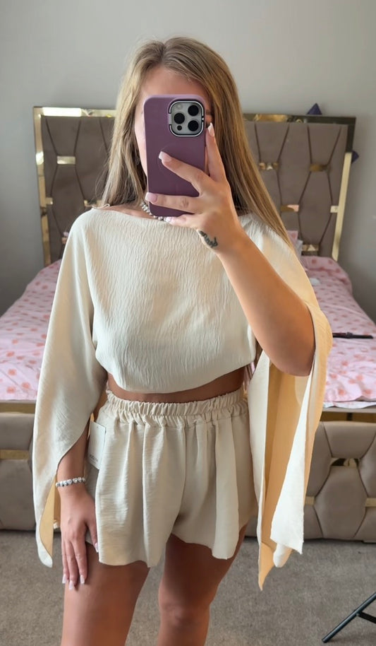 Flo crop drape set