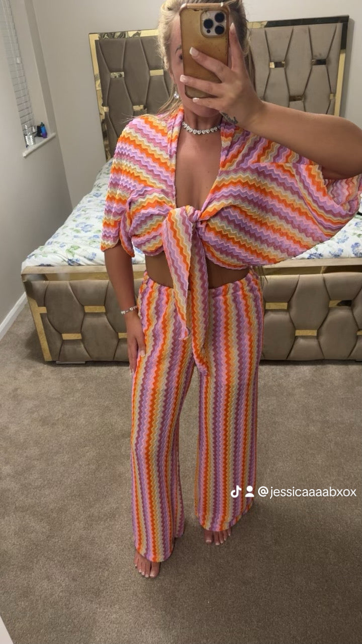Tie front zigzag set